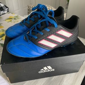 Adidas kids Ace soccer cleats